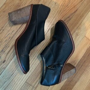 Black Leather Fiel Ankle Boots